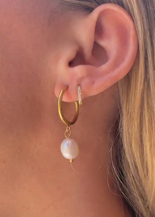 Eleanor Pear Hoops - Gold