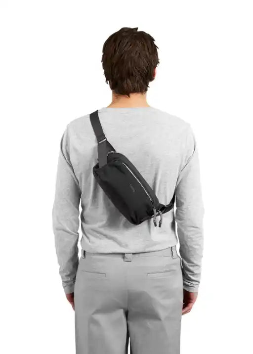 Venture Ready Sling 2.5L - Black