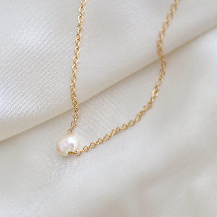 Pearl Clove Necklace - Gold