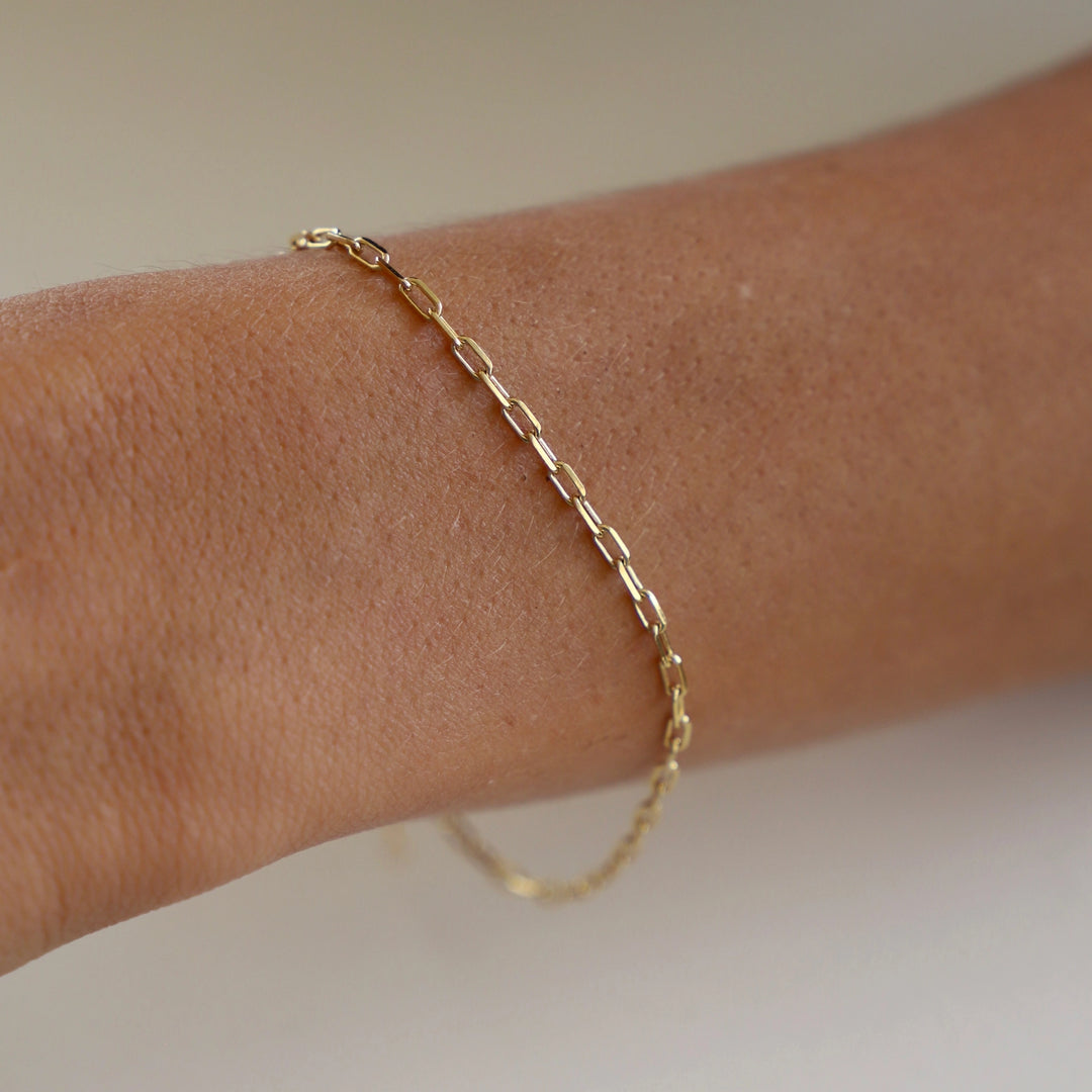 Miniature Paperclip Chain Bracelet - Gold